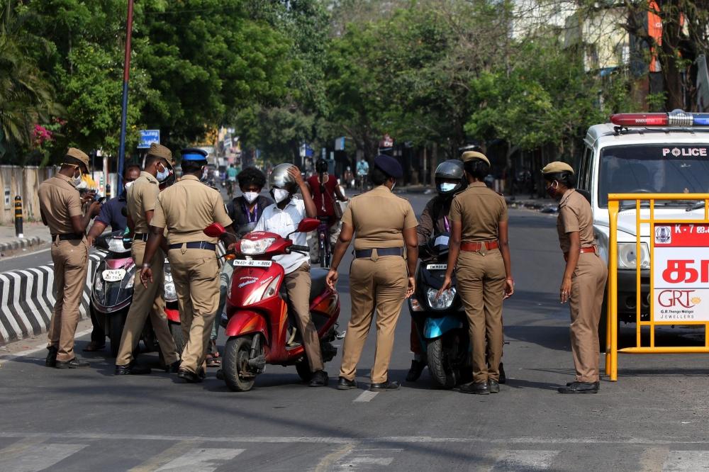 The Weekend Leader - TN Police crack down on vehicles with fake stickers of press, advocates